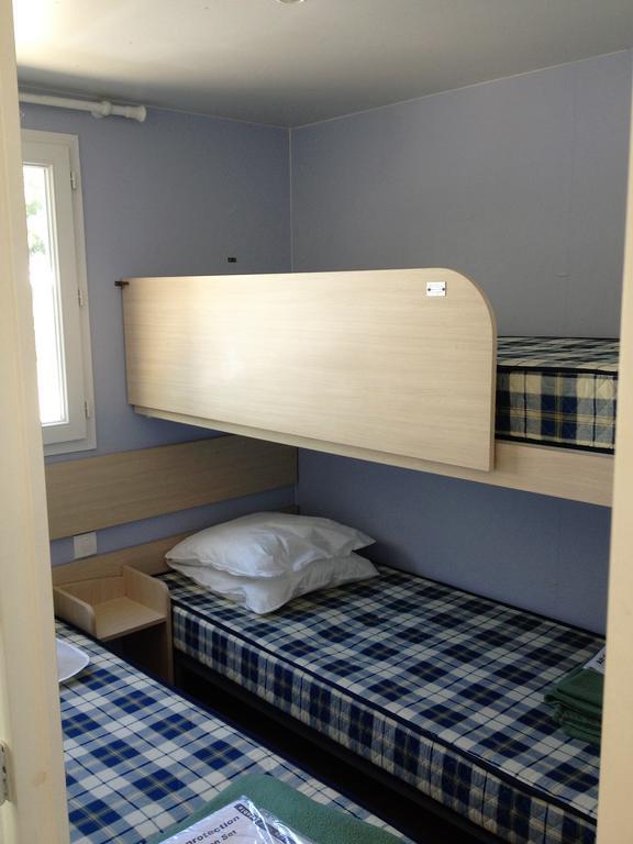 Mobil Home De Patricia Et Franck นาร์บอน-ปลาจ ภายนอก รูปภาพ