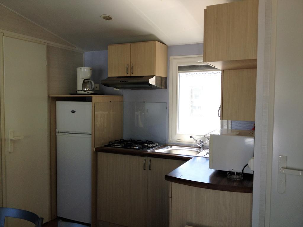 Mobil Home De Patricia Et Franck นาร์บอน-ปลาจ ภายนอก รูปภาพ